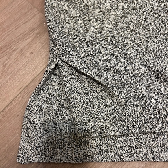 Bianca Nygord Women’s Cowl Neck Sleeveless high low Knit Top Size Small - Picture 2 of 5